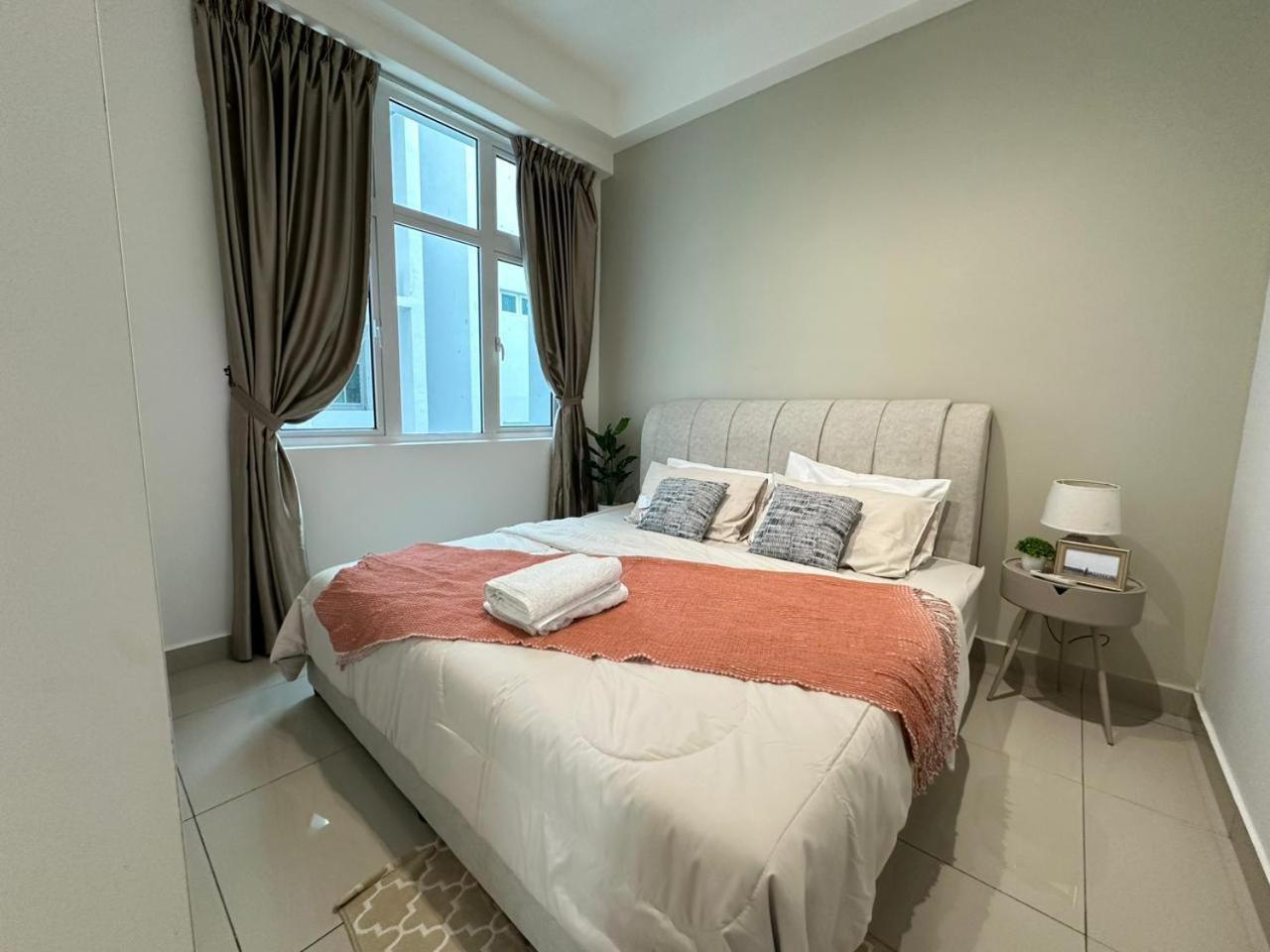 Apartment Twin Galaxy Muji Style 2 Bedroom With Balcony High Floor View Johor Bahru